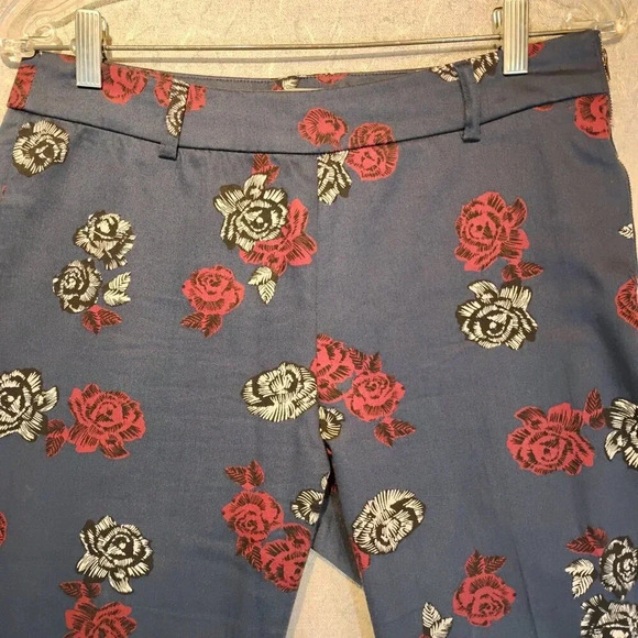 Le Chateau Women's Pants Blue with Red &  White Roses Size Zipper in Size 6 - Picture 6 of 12